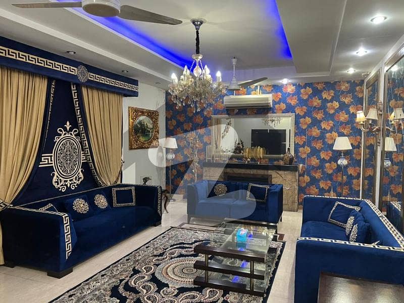 ڈیفینس رایا ڈی ایچ اے ڈیفینس,لاہور میں 6 کمروں کا 2 کنال مکان 21.0 کروڑ میں برائے فروخت۔