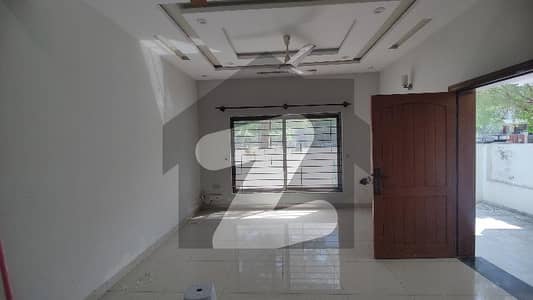 Bahria Enclave Sector B1 5 Marla House Available For Rent