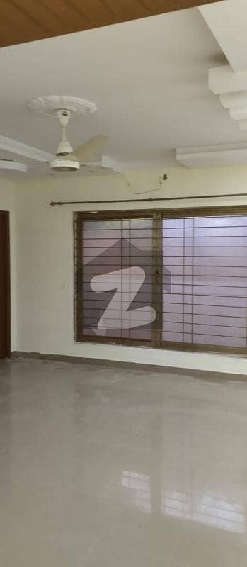 1 Kanal Independent Upper Portion Available For Rent In DHA 1 Islamabad