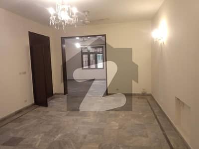1 Kanal Beautiful House For Rent In Z Block Phase 3 DHA Lahore