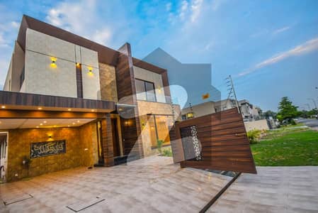 10 Marla Brand New Modern Designer Bungalow For Sale