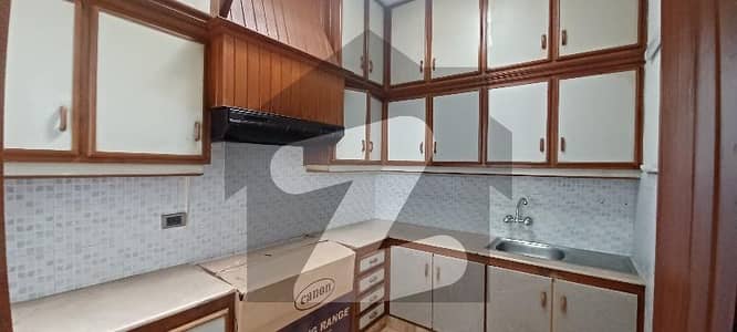 One Kanal 3 Beds (Lower Lock) Upper Portion For Rent In Phase 3, DHA