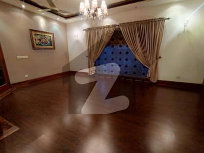 One Kanal Beautiful Lower Portion Is Available For Rent In Phase 4 DHA