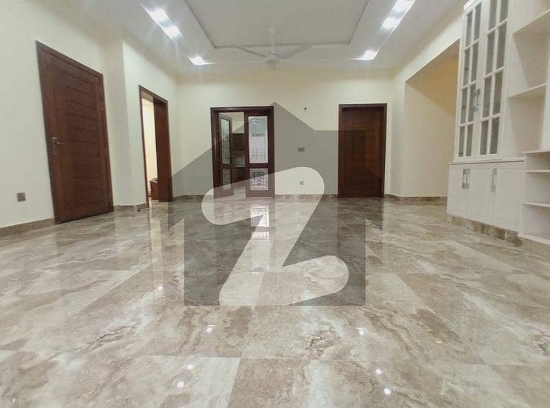 1 Kanal Slightly Used Upper Portion For Rent In Sui Gas Society Phase 1 Near Ring Road