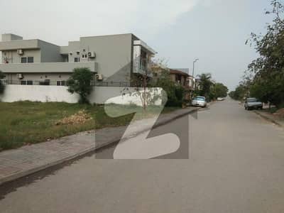 1kanal Boulevard Catagory Level Plot And Height Location Located On 1st Avenue