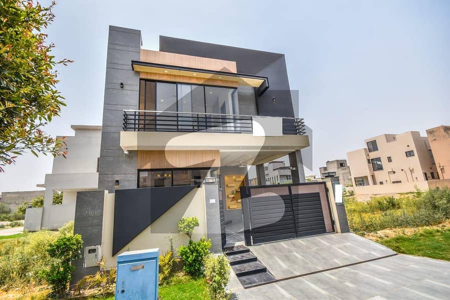 5 Marla Modern Design 3 Beds Brand New Bungalow For Sale In Dha 9 Town