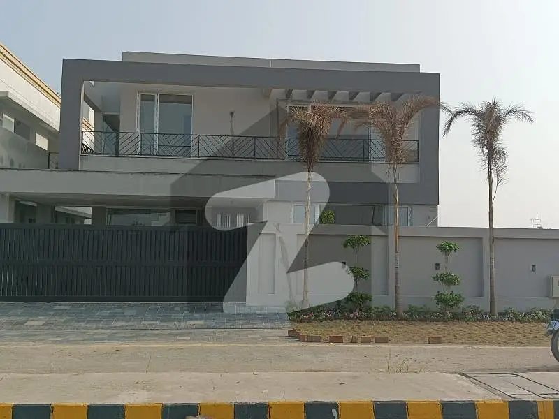 Modern Design 1 Kanal House For Rent