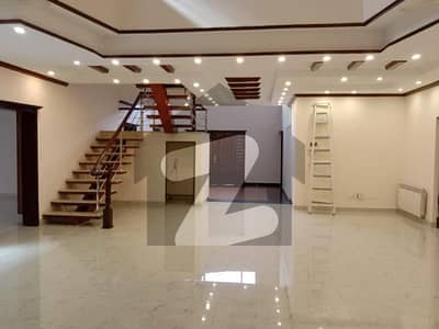 Ideal Location 2 Kanal House Available For Rent In DHA Phase 3