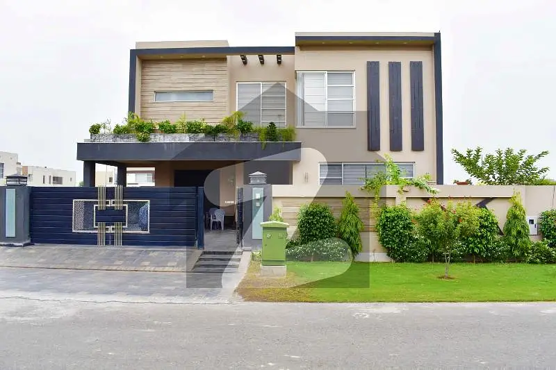1 Kanal Luxury Bungalow Available For Rent In DHA Phase 3 Block-Y Lahore.