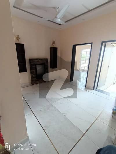 5 Marla Beautiful House For Rent In Sector D EE Block Bahria Town,Lahore