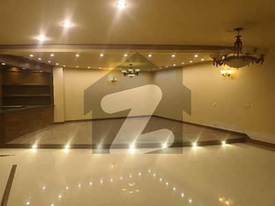 ڈی ایچ اے فیز 6 ڈی ایچ اے ڈیفینس,کراچی میں 5 کمروں کا 1 کنال مکان 11.5 کروڑ میں برائے فروخت۔