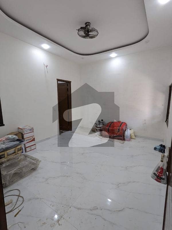 ڈی ایچ اے فیز 8 ڈی ایچ اے ڈیفینس,کراچی میں 4 کمروں کا 5 مرلہ مکان 5.5 کروڑ میں برائے فروخت۔