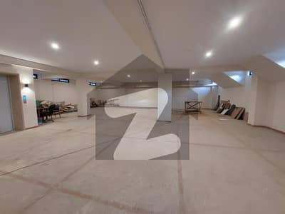 Brand New Zero Meter 3 Bedrooms Drawing Lounge Lift/Parking Park Facing