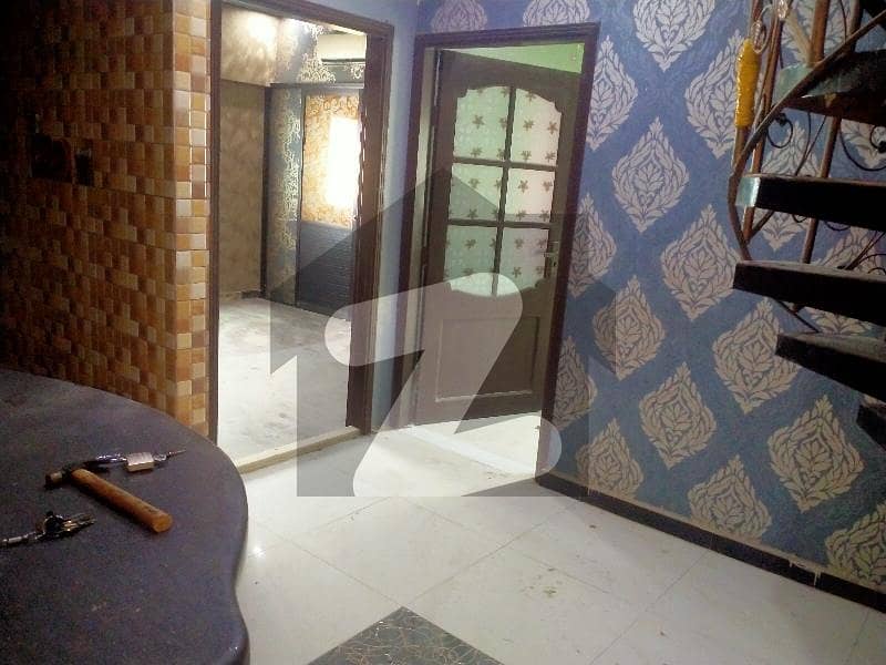 نارتھ ناظم آباد ۔ بلاک ایل نارتھ ناظم آباد,کراچی میں 2 کمروں کا 4 مرلہ فلیٹ 1.05 کروڑ میں برائے فروخت۔