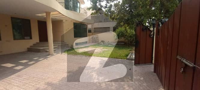 1-Kanal House for Sale in Phase 3 Z Block