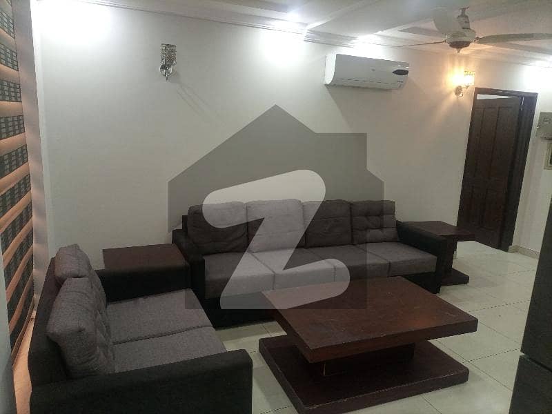 2 BED FULLY LUXURY AND FULLY FURNISH IDEAL LOCATION EXCELLENT FLAT FOR RENT IN BAHRIA TOWN LAHORE