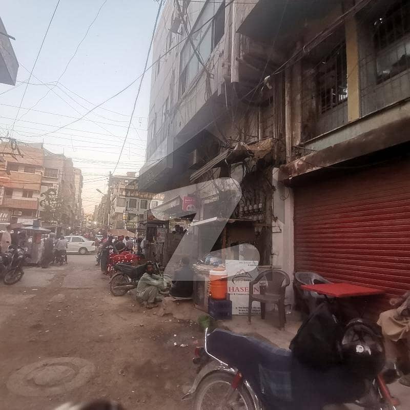 طارق روڈ کراچی میں 1 مرلہ دکان 63.5 ہزار میں کرایہ پر دستیاب ہے۔