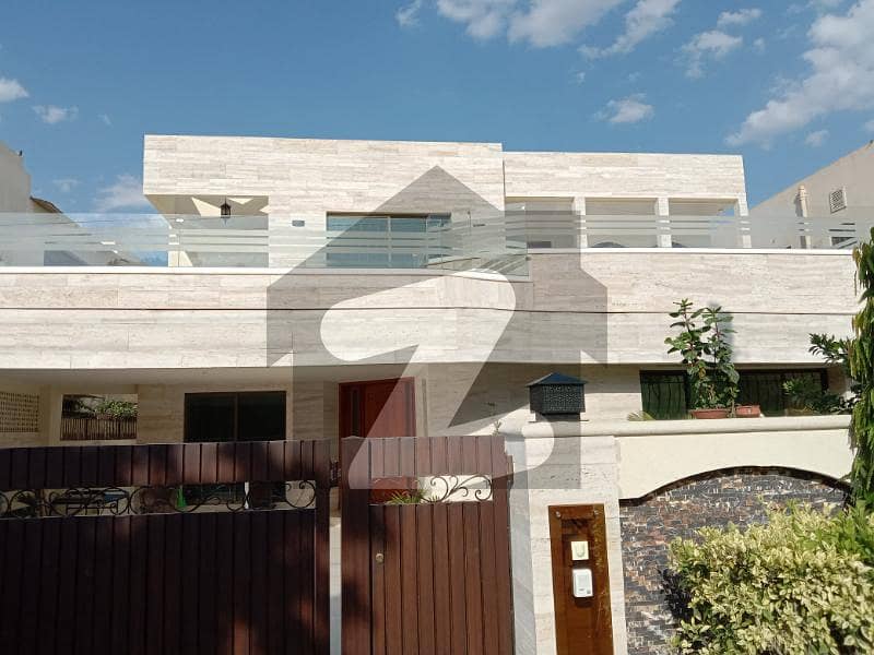 1 Kanal Modern out Design House For Sale in DHA Phase 3 near Y block
