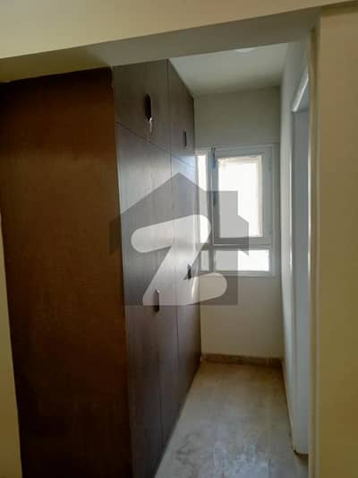 Flat 1200 Square Feet For rent In DHA Phase 6