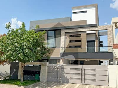 10 Marla House Prime Location Near To Park For Sale In Bahria Orchard