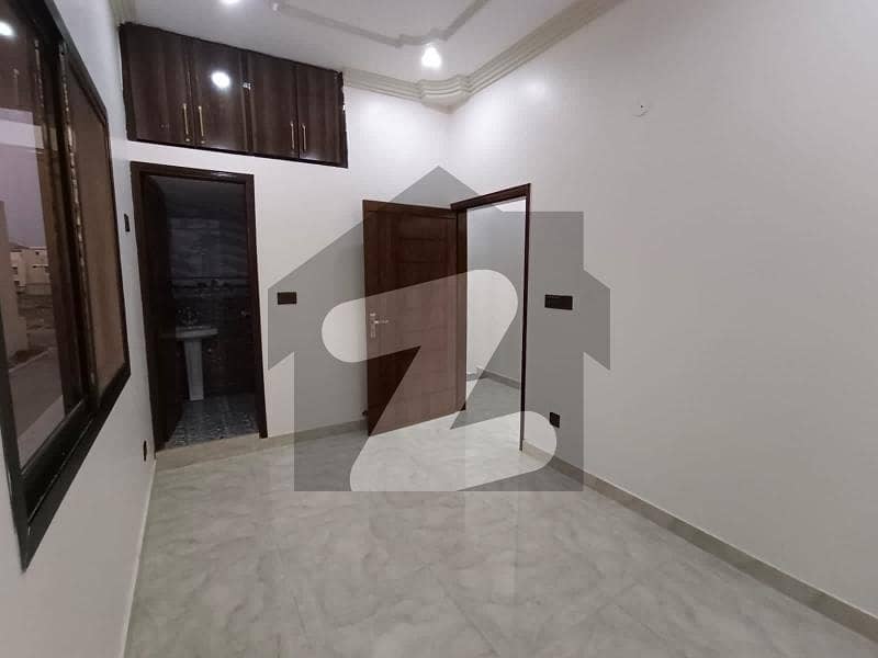نیا ناظم آباد ۔ بلاک ڈی نیا ناظم آباد,کراچی میں 4 کمروں کا 5 مرلہ مکان 2.7 کروڑ میں برائے فروخت۔