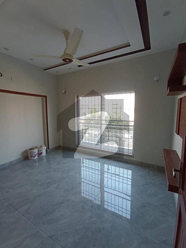 بحریہ ٹاؤن سیکٹر سی بحریہ ٹاؤن,لاہور میں 3 کمروں کا 5 مرلہ مکان 85.0 ہزار میں کرایہ پر دستیاب ہے۔