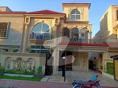10 MARLA BRAND NEW ULTRA UXURY HOUSE FOR SALE IN JASMINE BLOCK BAHRIA TOWN LAHORE