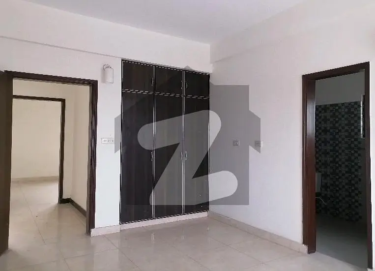 Flat In Askari 11 - Sector B Apartments Sized 12 Marla Is Available