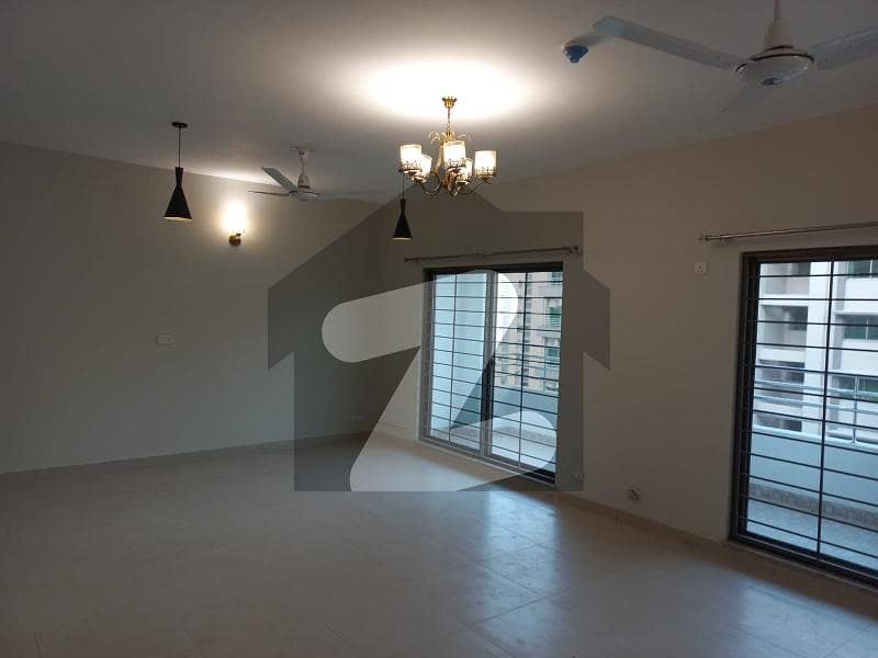10 Marla Flat Available For sale In Askari 11 - Sector B Apartments
