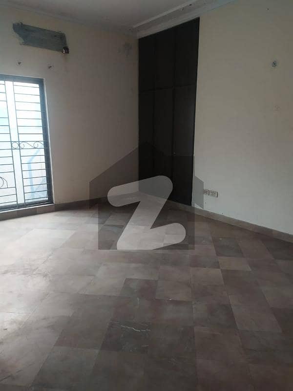 23 Marla Beautiful Location House with 5 Bedrooms is Available for Sale on Main Sarwar Road.