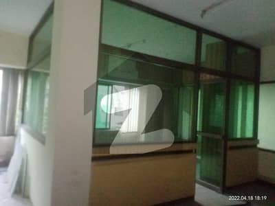independent Floor With Huge Parking Space For Visa Consultancy Barbar shop Office For Rent in Gulberg 3 Lahore