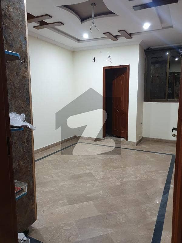 5 marla 2nd floor available for rent in Samanabad