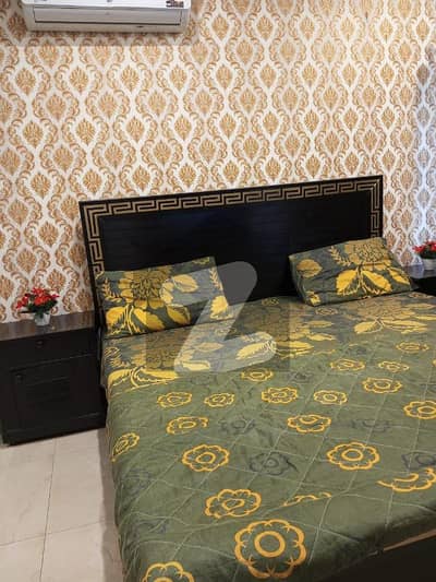 8 Marla Furnished Room available For Rent in Bahria Town Lahore ll Only For Females
