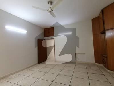 DHA 2 Kanal Excellent Upper Portion For Rent In Phase 3