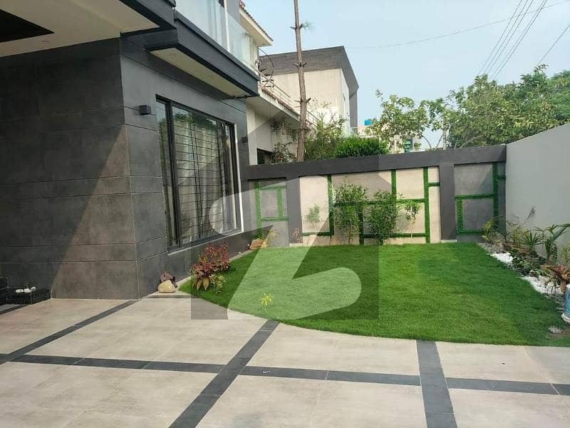 01 Kanal Ultra Modern Luxury Fully Furnish Bungalow For Sale In PCSIR PHASE 2.