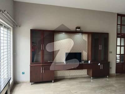 One Kanal Beautiful Bungalow Upper Portion Available For Rent In DHA Phase 6 Lahore At Super Hot Location