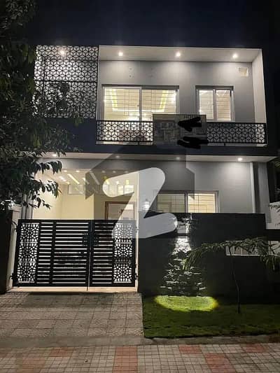 5 Marla Best Location House For Sale In Jinnah Block Bahria Town Lahore