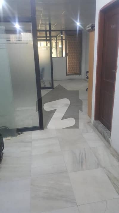 400 Square Feet Office For Rent In Gulshan-E-Iqbal - Block 6 Karachi