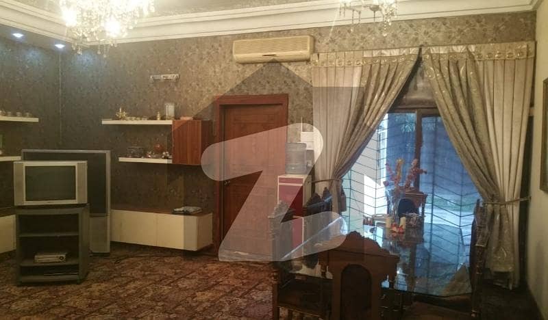 Ideal House In Model Town Available For Rs. 250000000