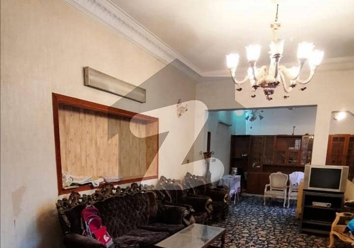 Highly-coveted 2 Kanal House Is Available In Model Town For sale