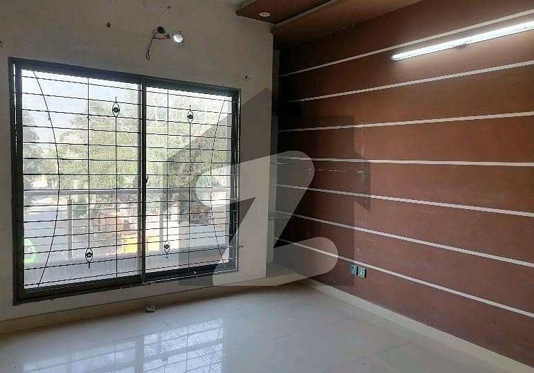 Prominently-Located Upper Portion Available In Johar Town For rent