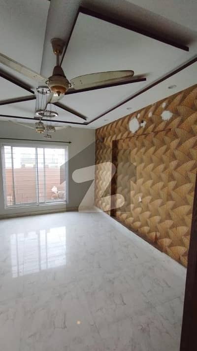 4 BEDS 8 MARLA BRAND NEW HOUSE FOR RENT LOCATED BAHRIA ORCHARD LAHORE