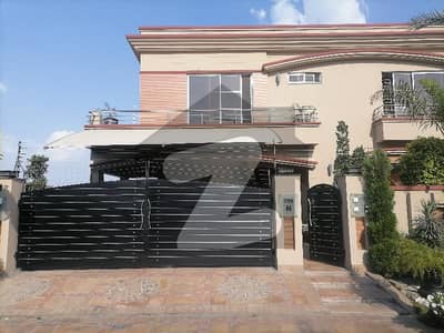 20 Marla Upper Portion Up For Rent In DHA Phase 6 Block N