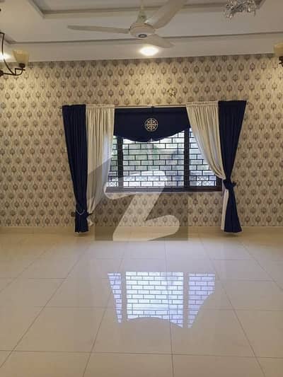 Upper portion for rent