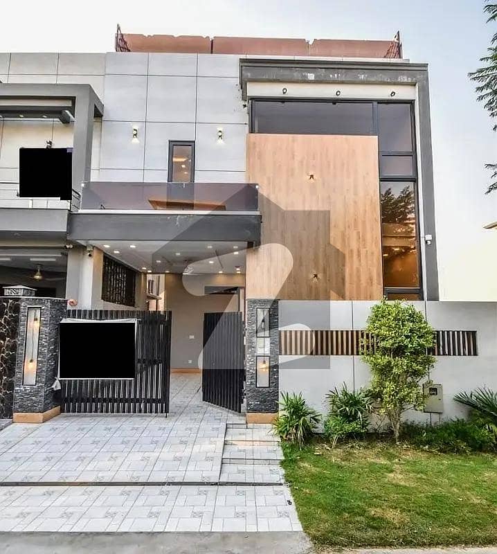 5 Marla Luxury Stylish Modern House For Rent in DHA Phase 9 Town Lahore