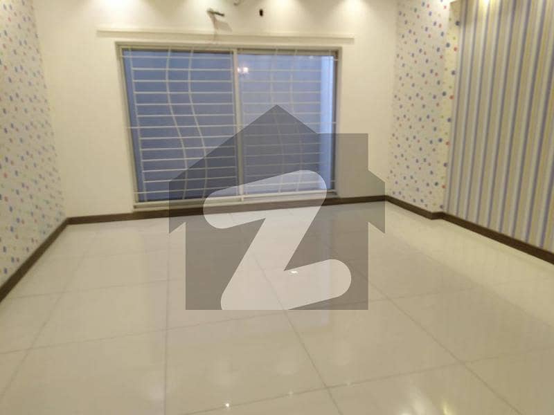 1 Kanal Super Marvel's Bungalow Available For Sale DHA Phase 1