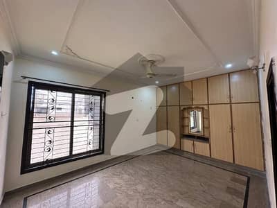 DC colony 10 marla upper portion for rent