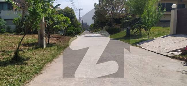 500 SQ YD Plot Available For Sale In Doctor Town Islamabad