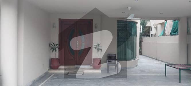 1 Kanal Ideal House For Sale In DHA Phase 4