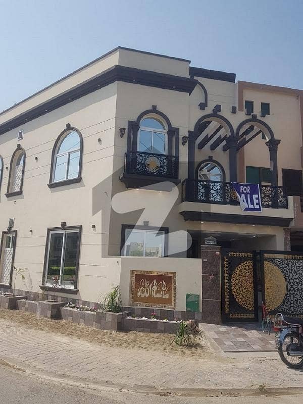 7 Marla Corner House For Sale In Rafi Block Bahria Town Lahore